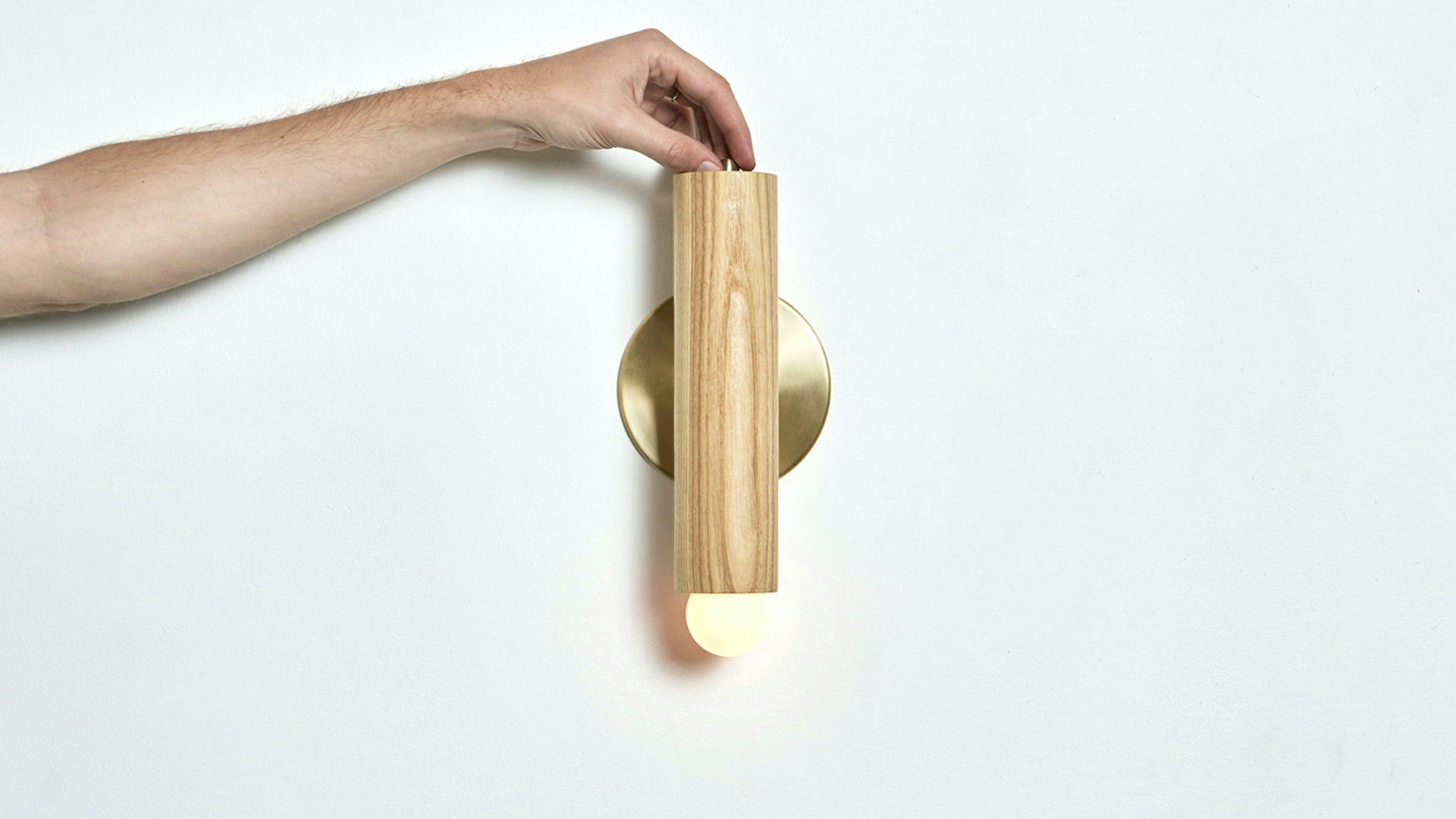 gallery image for EDITS_0002_Sconce-Natural-On-Hand-Straight-White