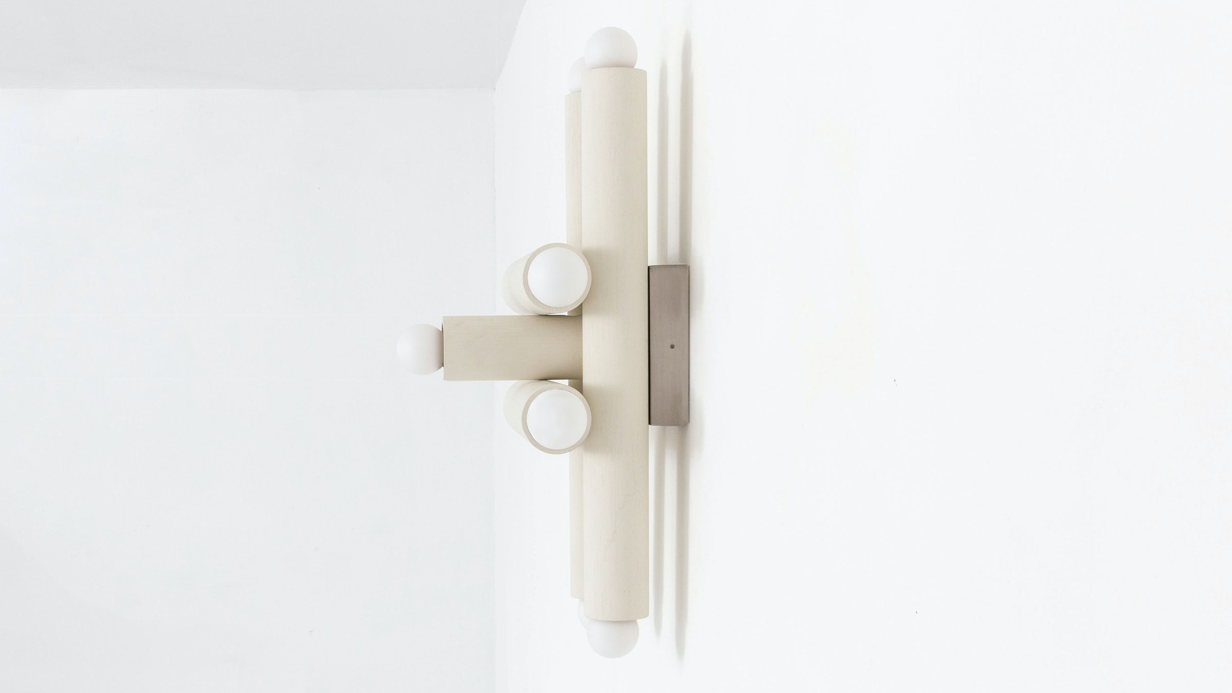 gallery image for GALLERY_SCONCE_0013_Hiero_Studio29