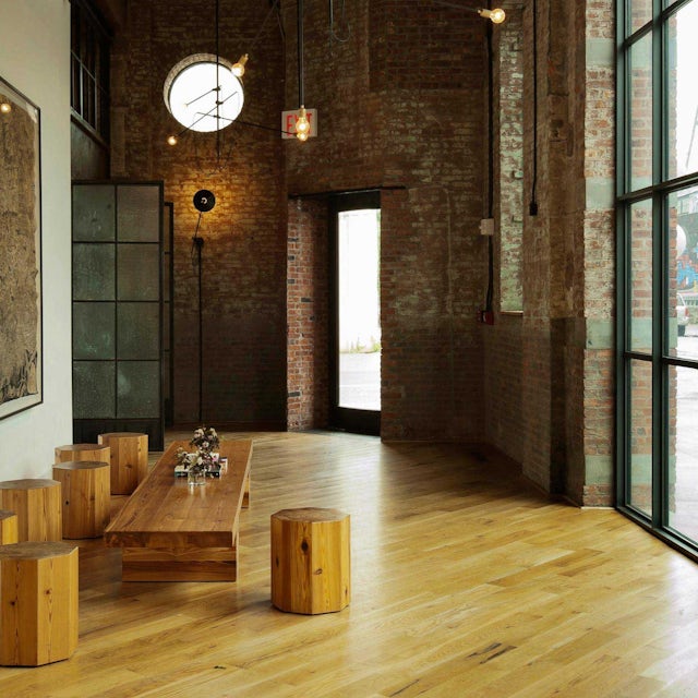 gallery image for wall-lamp-detail-4