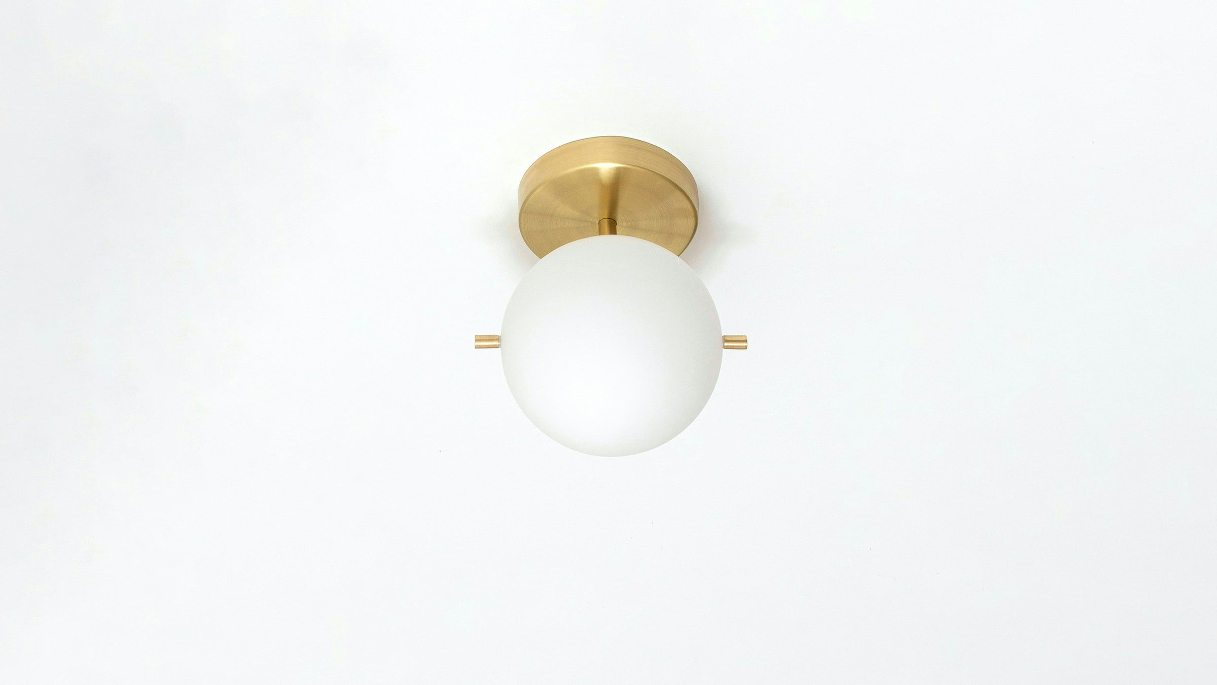 gallery image for G_SOLO_SIGNAL_HB_FLUSH_MOUNT