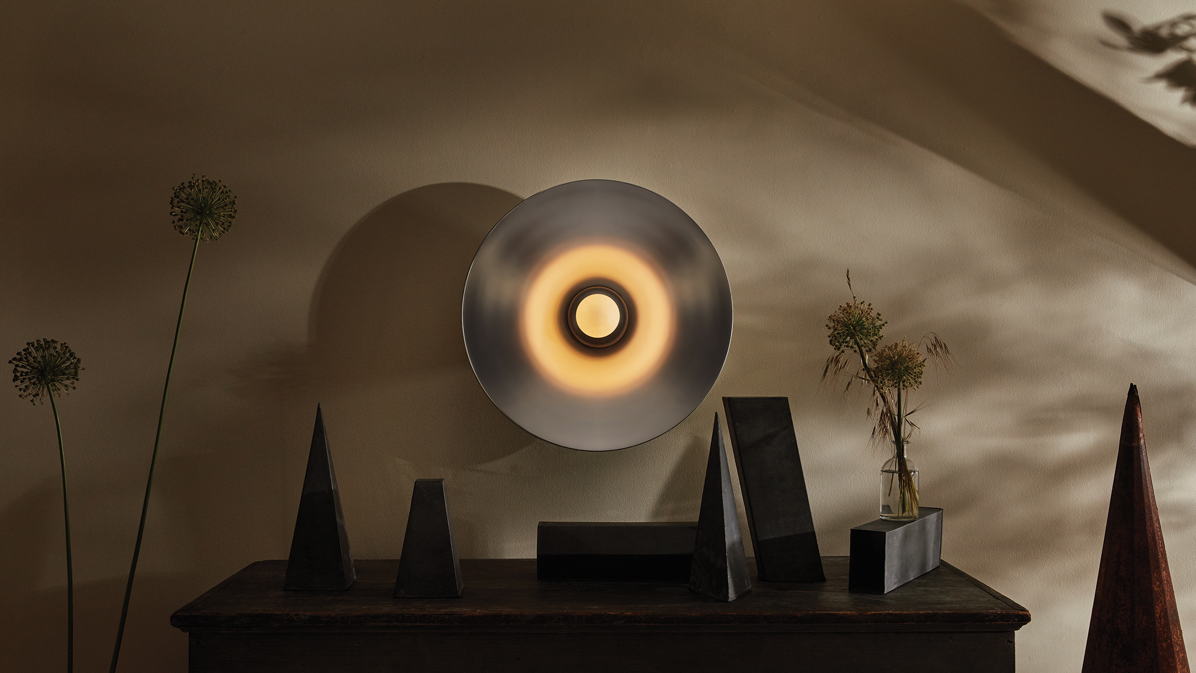 gallery image for MONUMENTAL_SCONCE_GALLERY_08