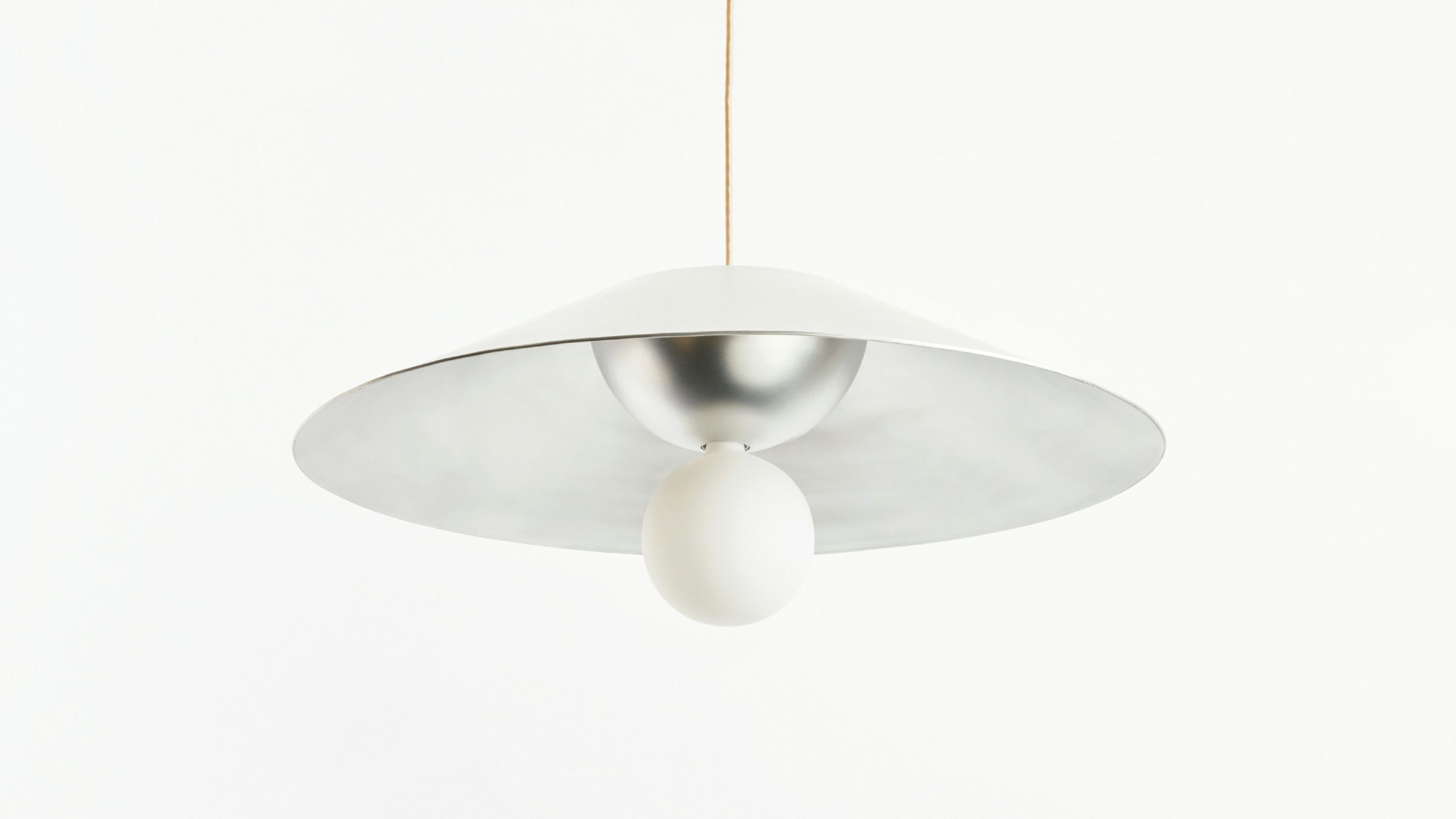 gallery image for MONUMENTAL_PENDANT_LARGE_GALLERY_01