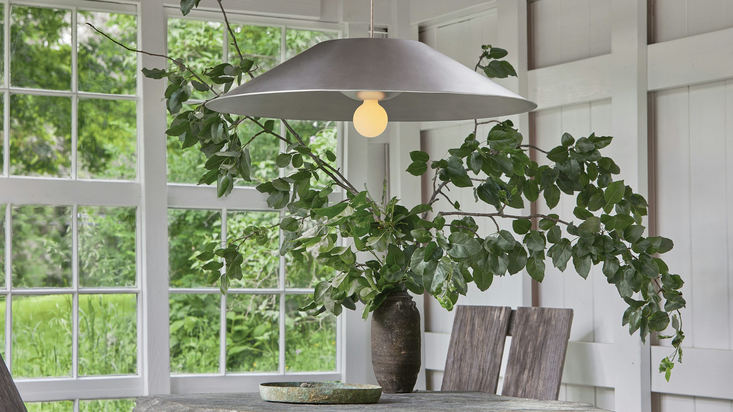 gallery image for MONUMENTAL_PENDANT_LARGE_GALLERY_08