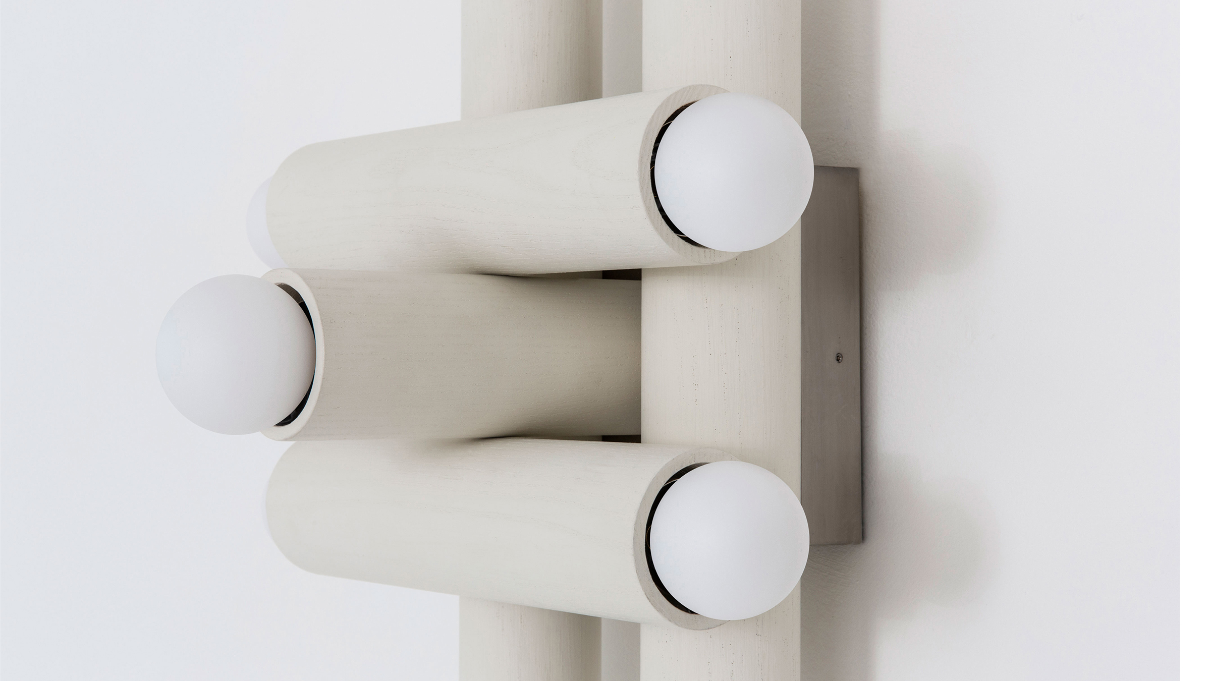 gallery image for GALLERY_SCONCE_0007_Hiero_Studio32