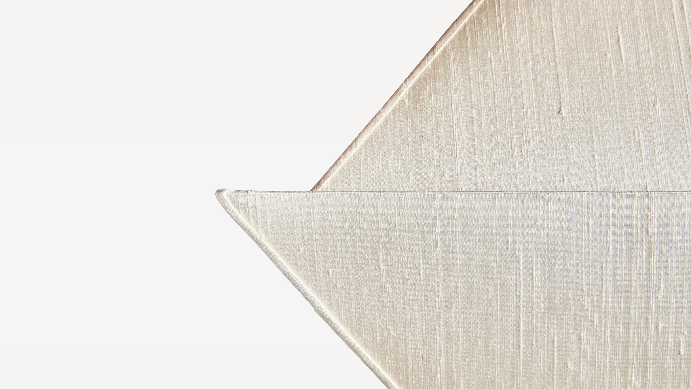 gallery image for Lantern_Pyramid_Large_Studio_04