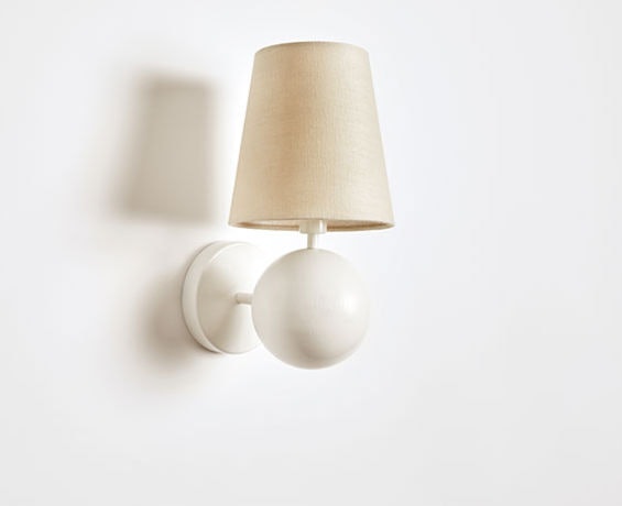 An alternative image of Bole Sconce in use